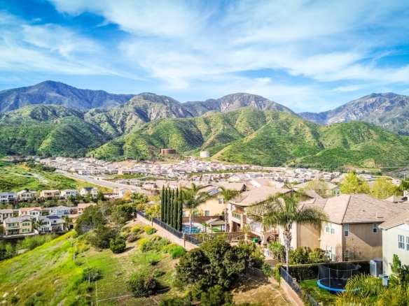 Thinking about living in Chino Hills CA? Explore real estate trends, lifestyle, schools, and housing insights from the experts at Curb Realty.